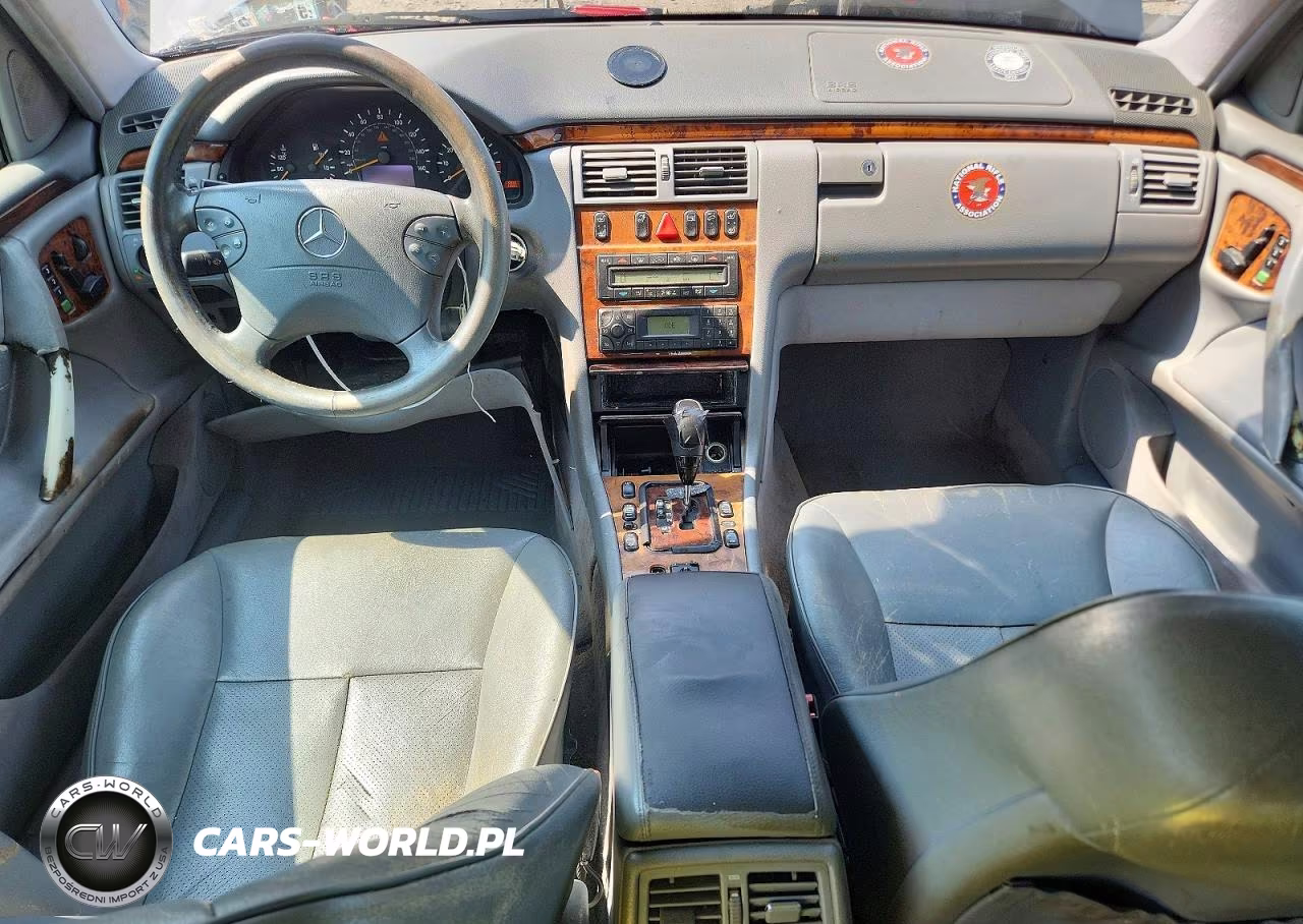 2002 Mercedes-Benz E 320 4Matic VIN:WDBJF82J72X063922 - 8