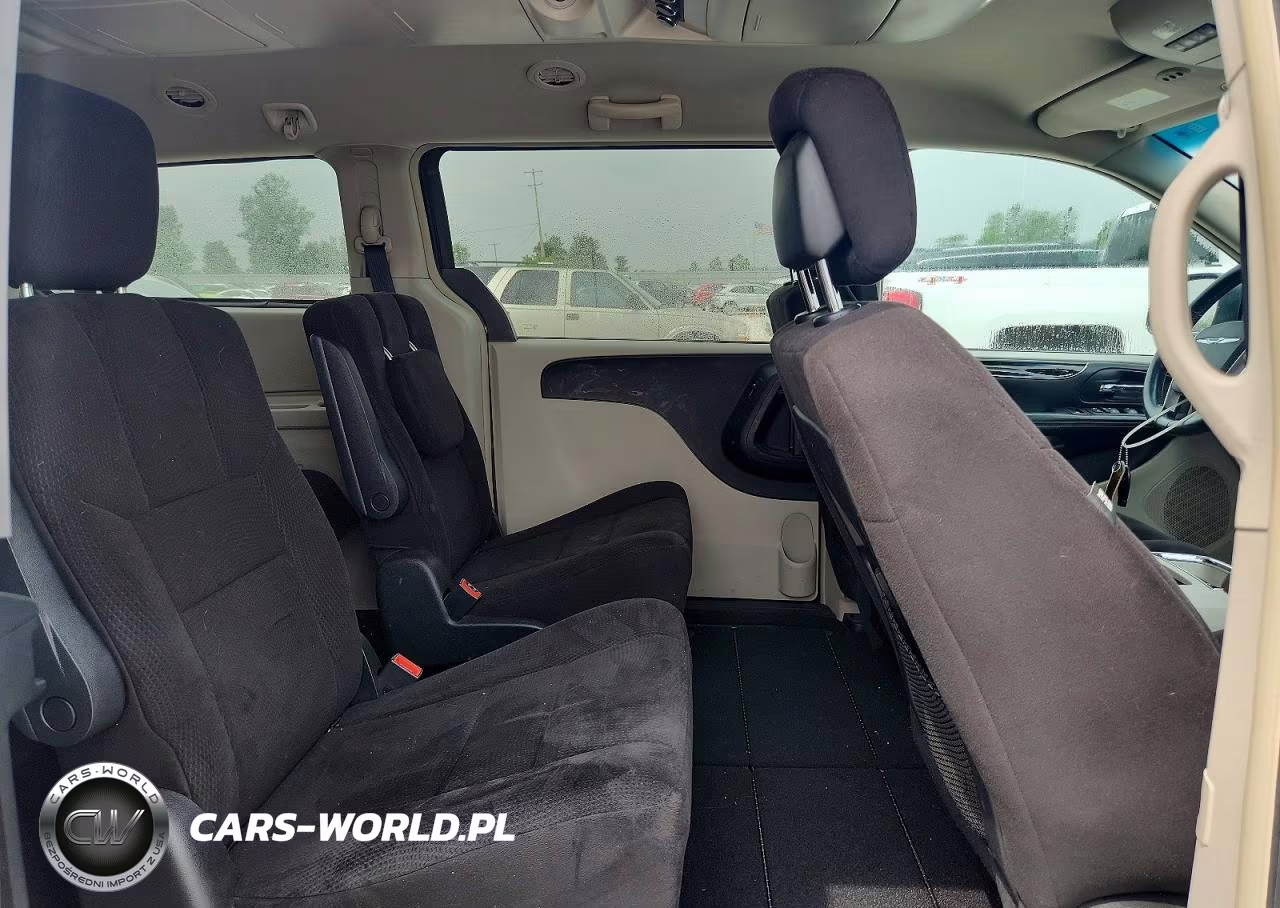 2011 Chrysler Town & Country Touring VIN:2A4RR5DG6BR614068 - 11