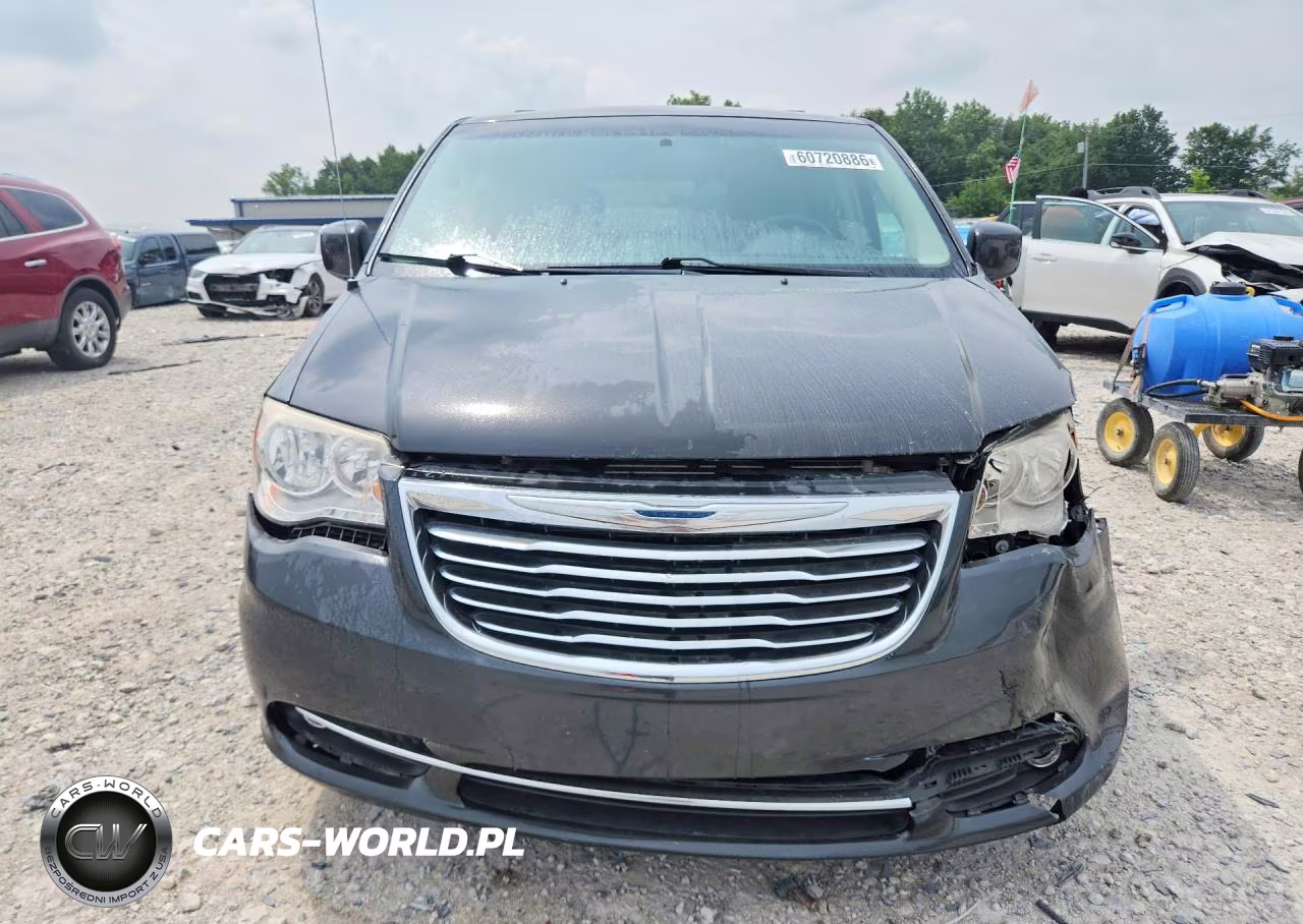 2011 Chrysler Town & Country Touring VIN:2A4RR5DG6BR614068 - 5