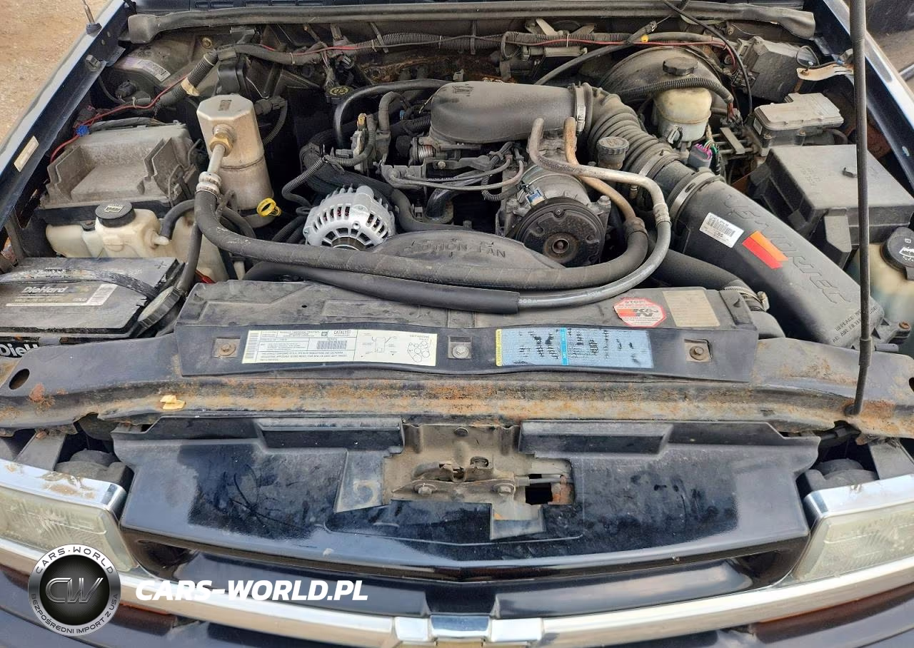 2002 Chevrolet Blazer VIN:1GNCT18W02K194224 - 11