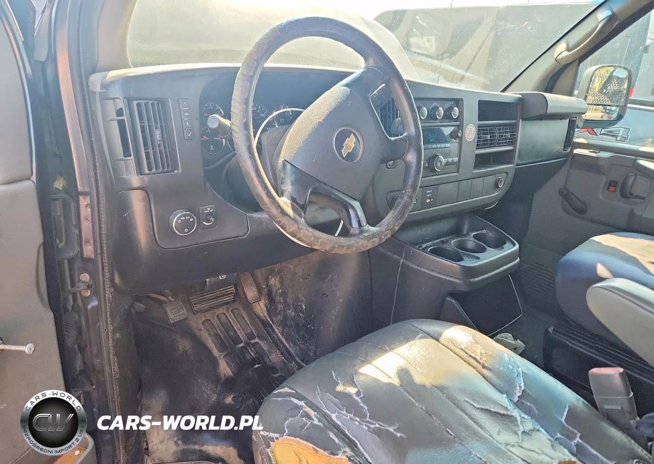 2012 Chevrolet Express G3500 VIN:1GCZGTCG6C1135818 - 8