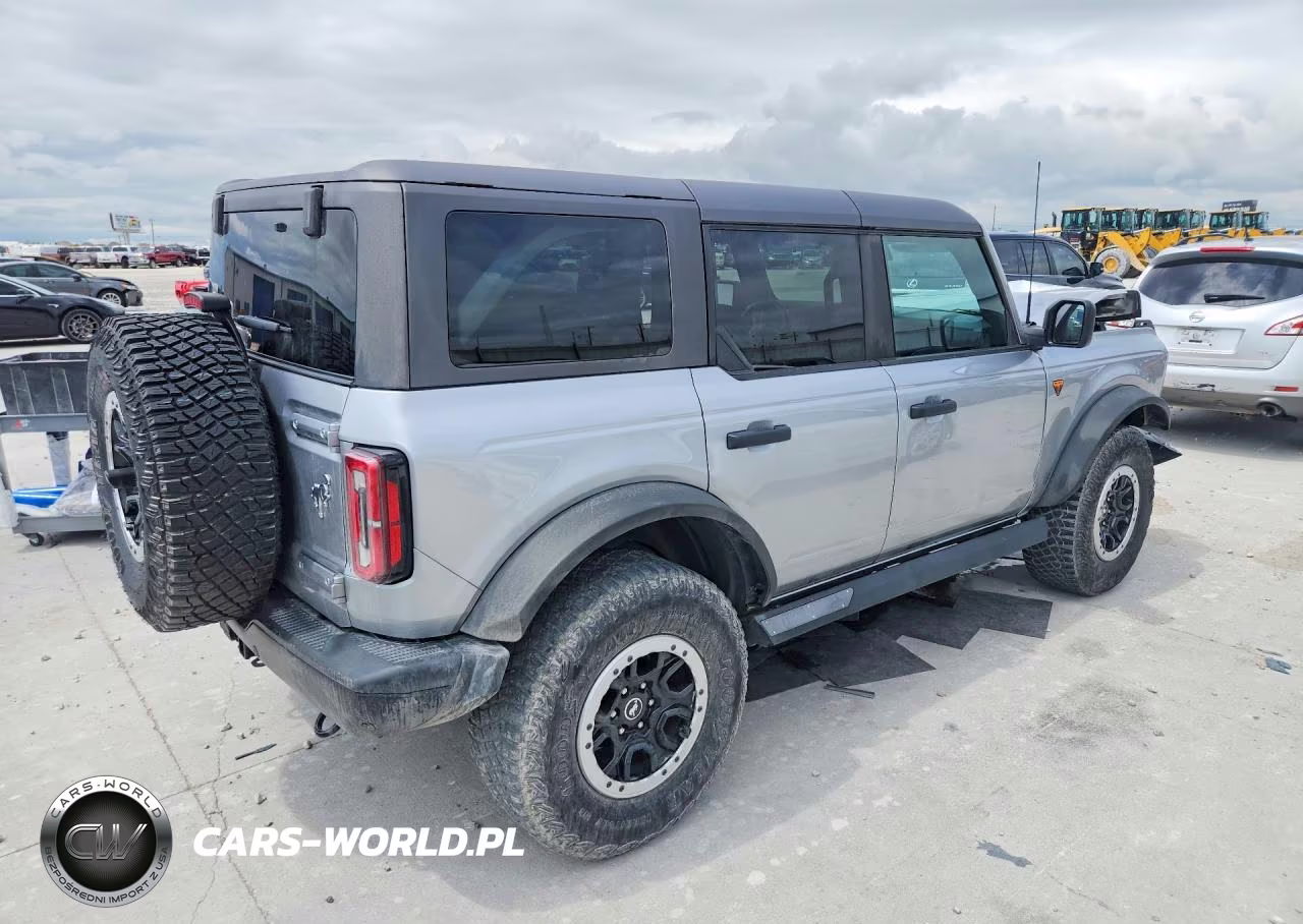 2021 Ford Bronco Base VIN:1FMEE5DP5MLA99314 - 3