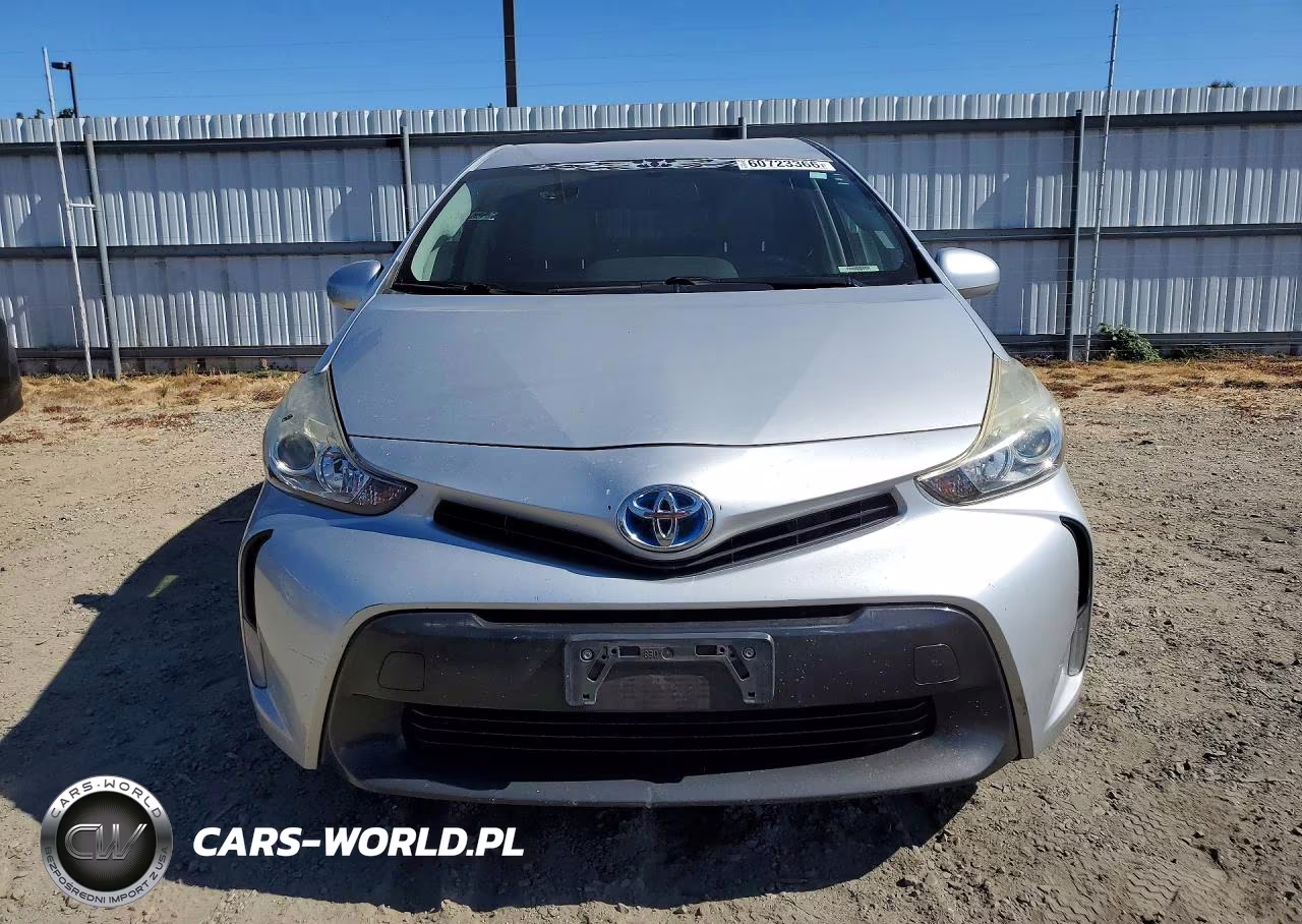 2015 Toyota Prius V Four VIN:JTDZN3EU8FJ025558 - 5