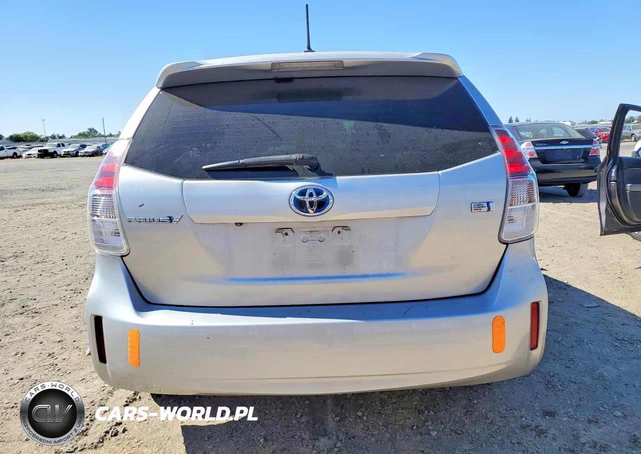 2015 Toyota Prius V Four VIN:JTDZN3EU8FJ025558 - 6