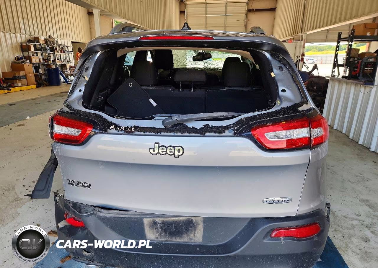 2014 Jeep Cherokee Latitude VIN:1C4PJLCBXEW232863 - 6