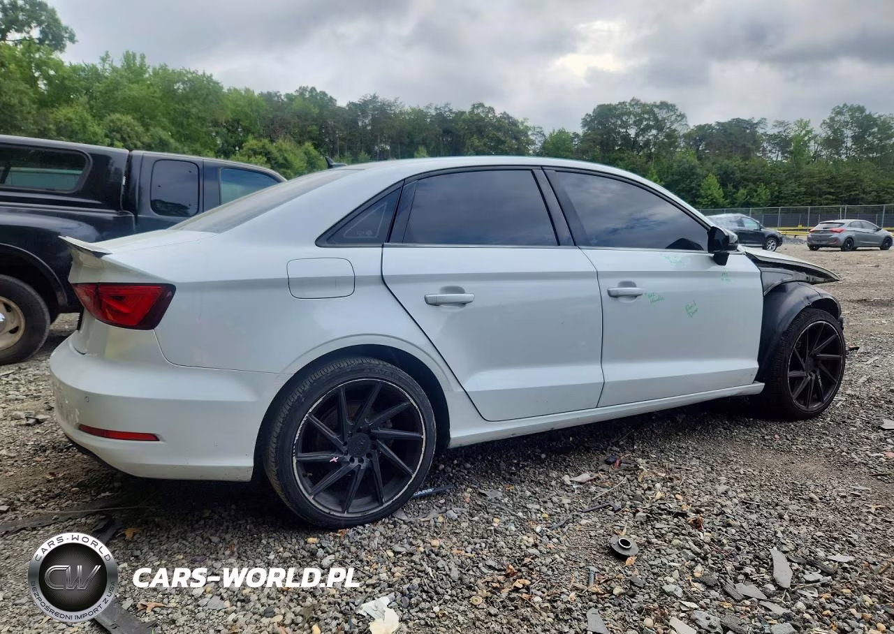 2015 Audi A3 Premium VIN:WAUACGFF8F1094984 - 3