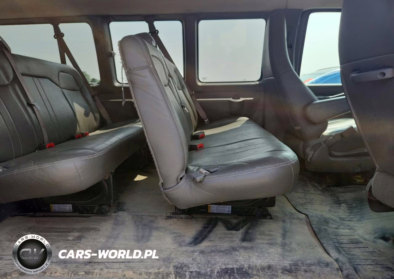 2017 Chevrolet Express G3500 Ls VIN:1GAZGNFF2H1294611 - 11