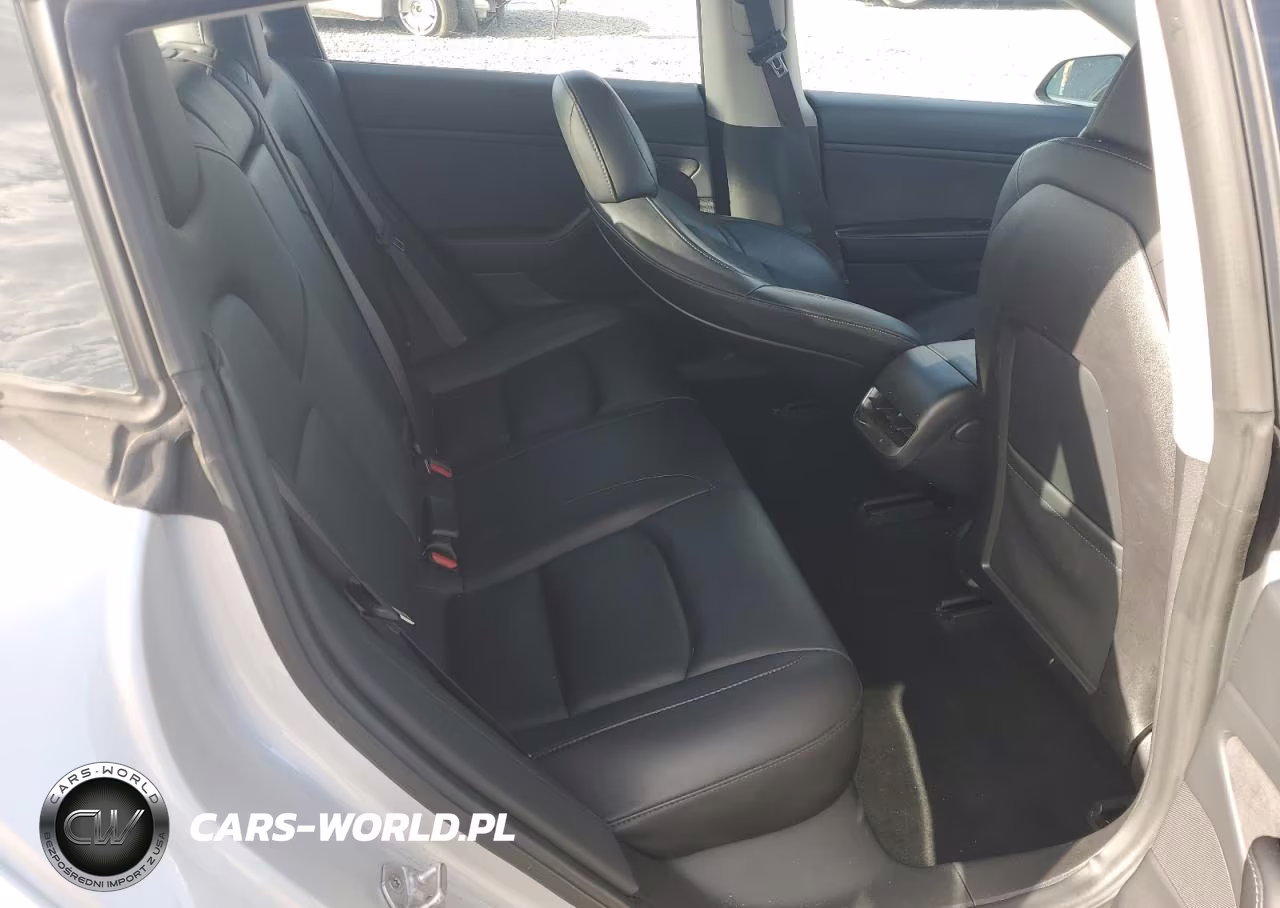 2018 Tesla Model 3 VIN:5YJ3E1EB2JF083335 - 11
