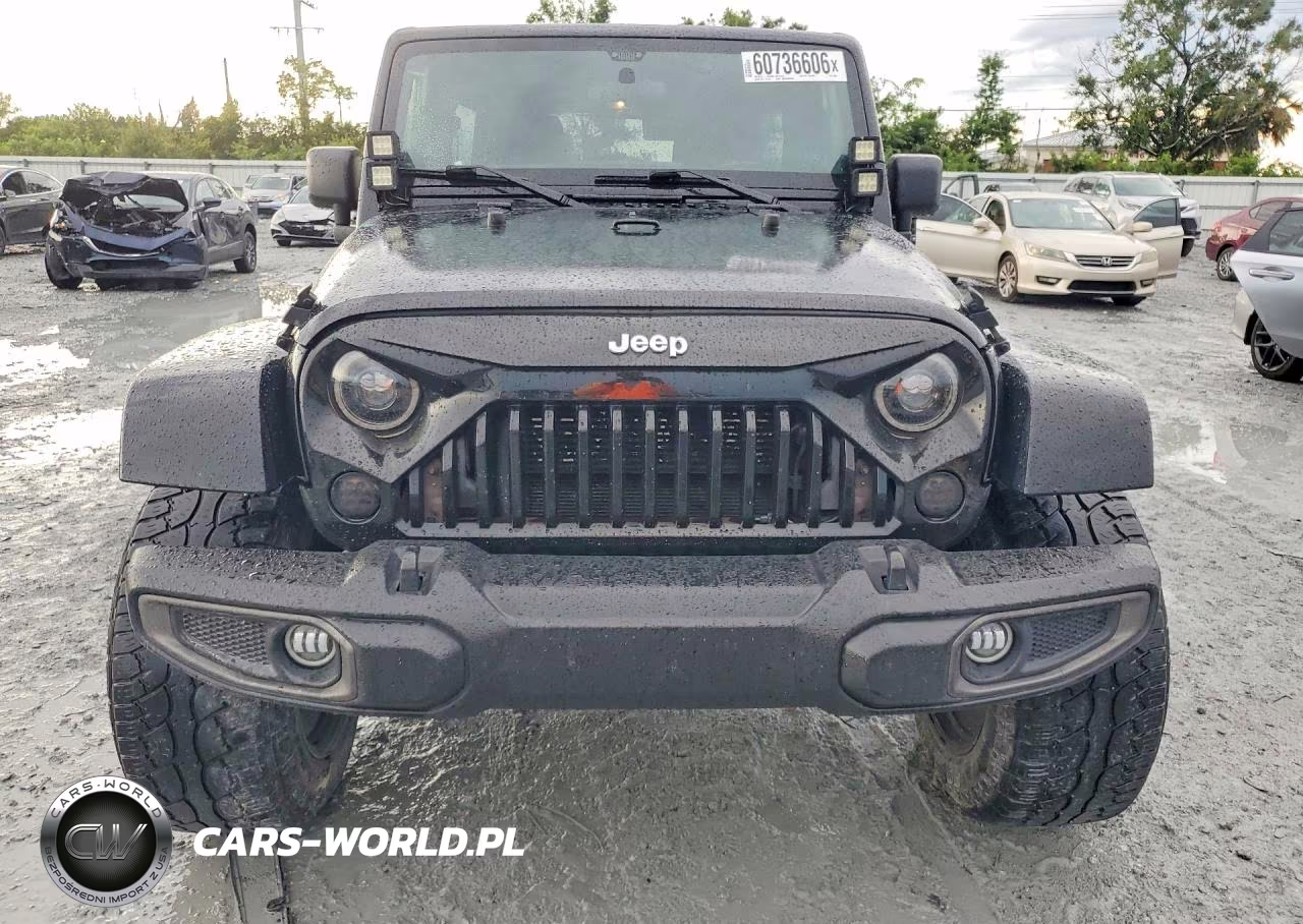 2012 Jeep Wrangler Unlimited Sahara VIN:1C4BJWEG9CL224627 - 5