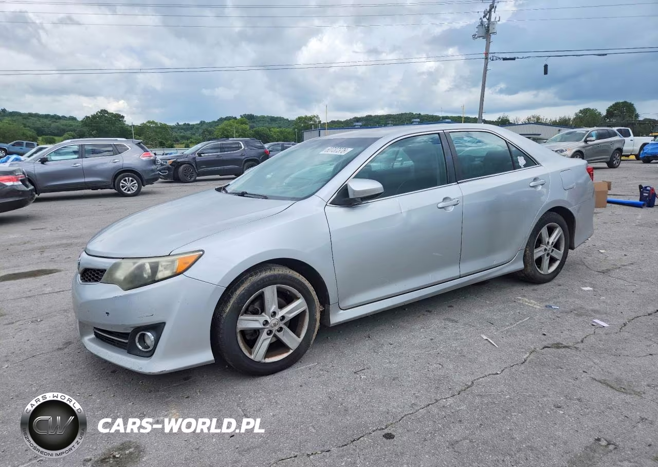 2012 Toyota Camry Se – zdjęcie 1 z 12