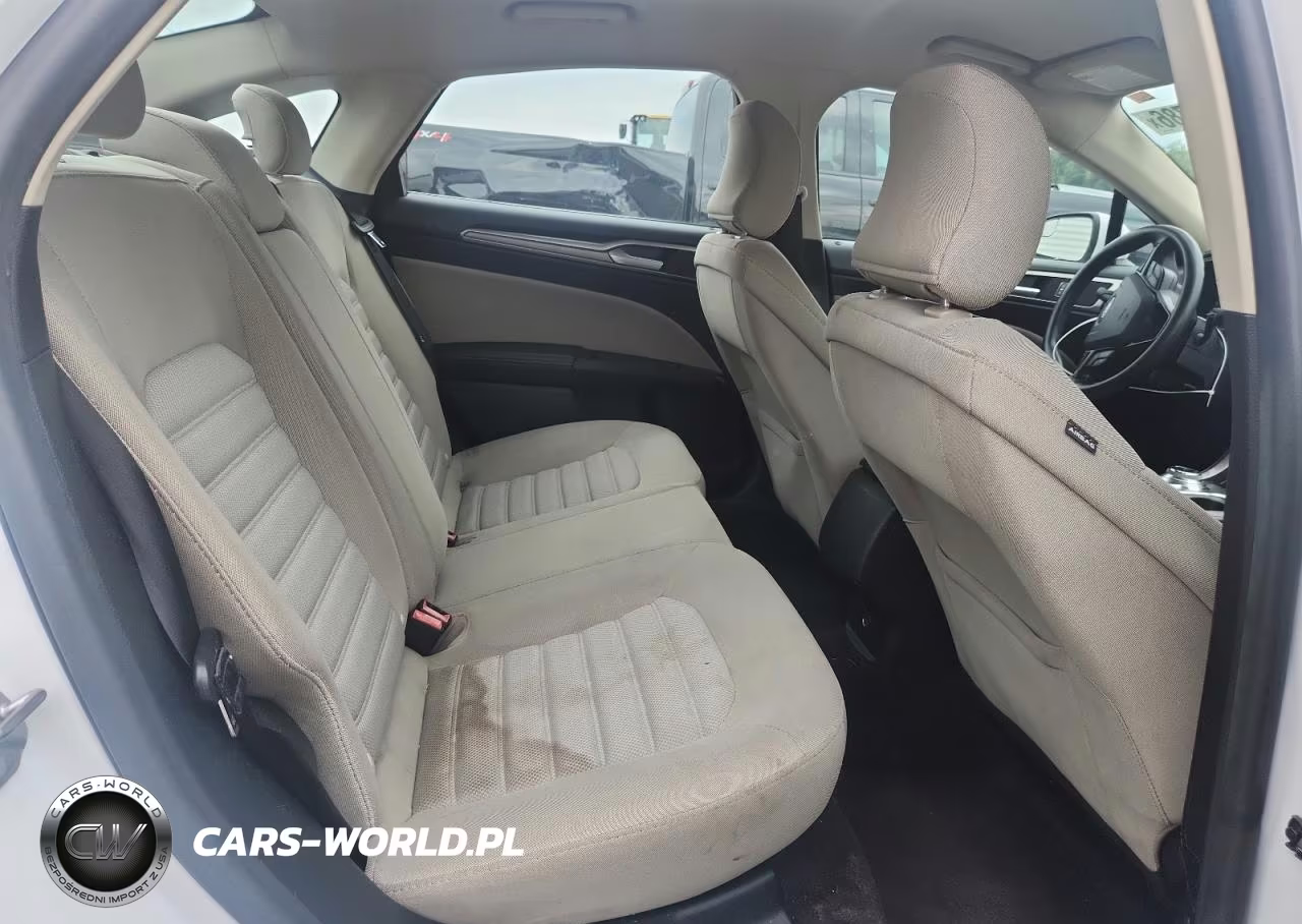 2017 Ford Fusion S VIN:3FA6P0G77HR358156 - 10