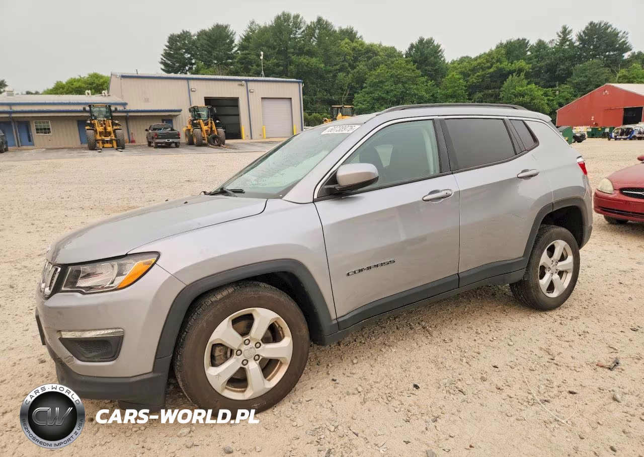 2017 Jeep Compass Latitude – zdjęcie 1 z 13