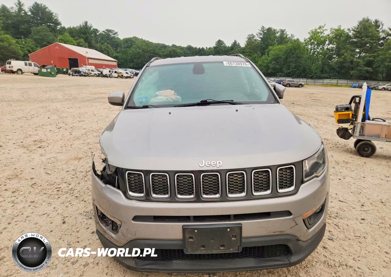 2017 Jeep Compass Latitude VIN:3C4NJDBB0HT646520 - 5