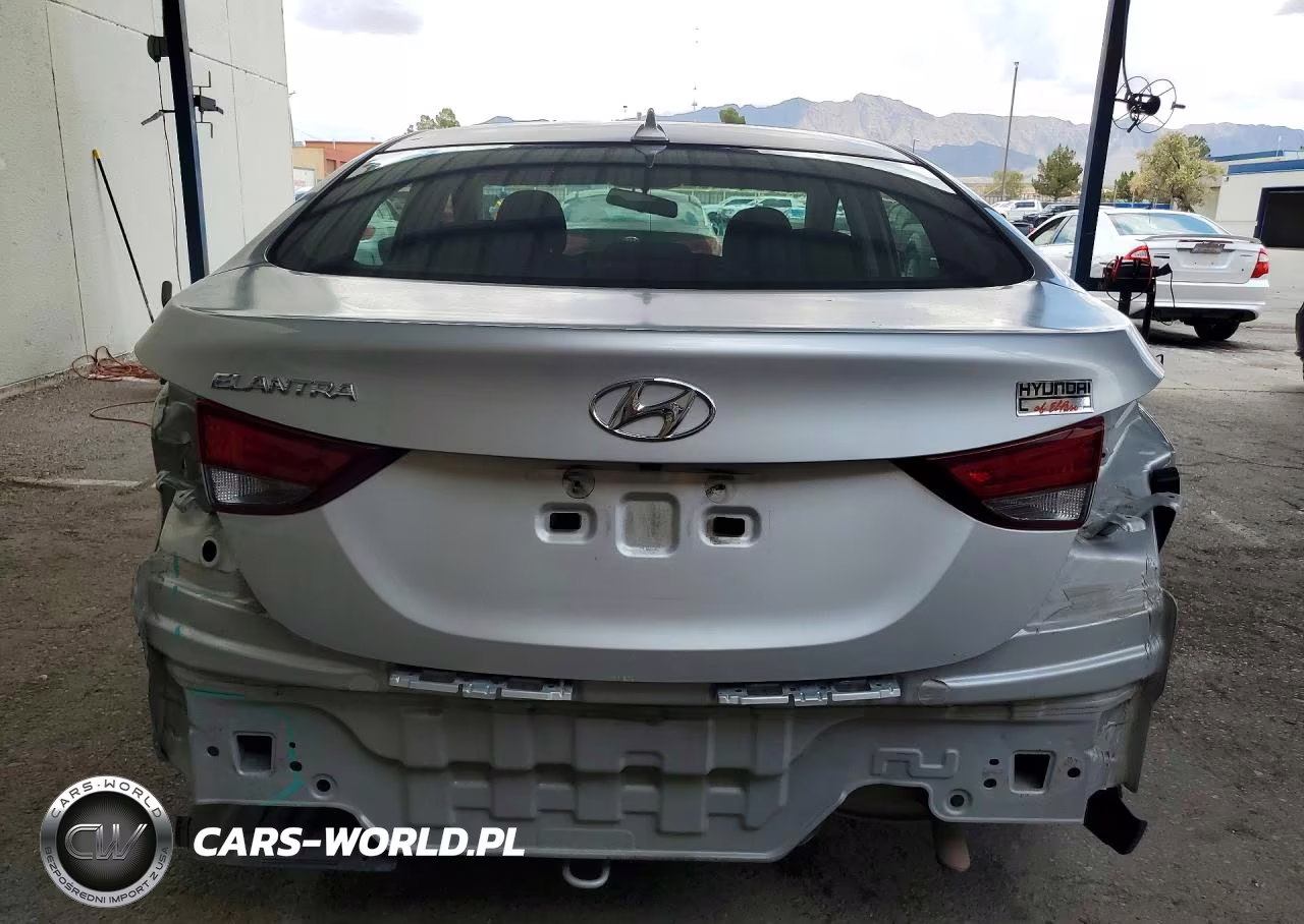 2016 Hyundai Elantra Value Edition VIN:5NPDH4AE4GH753247 - 6