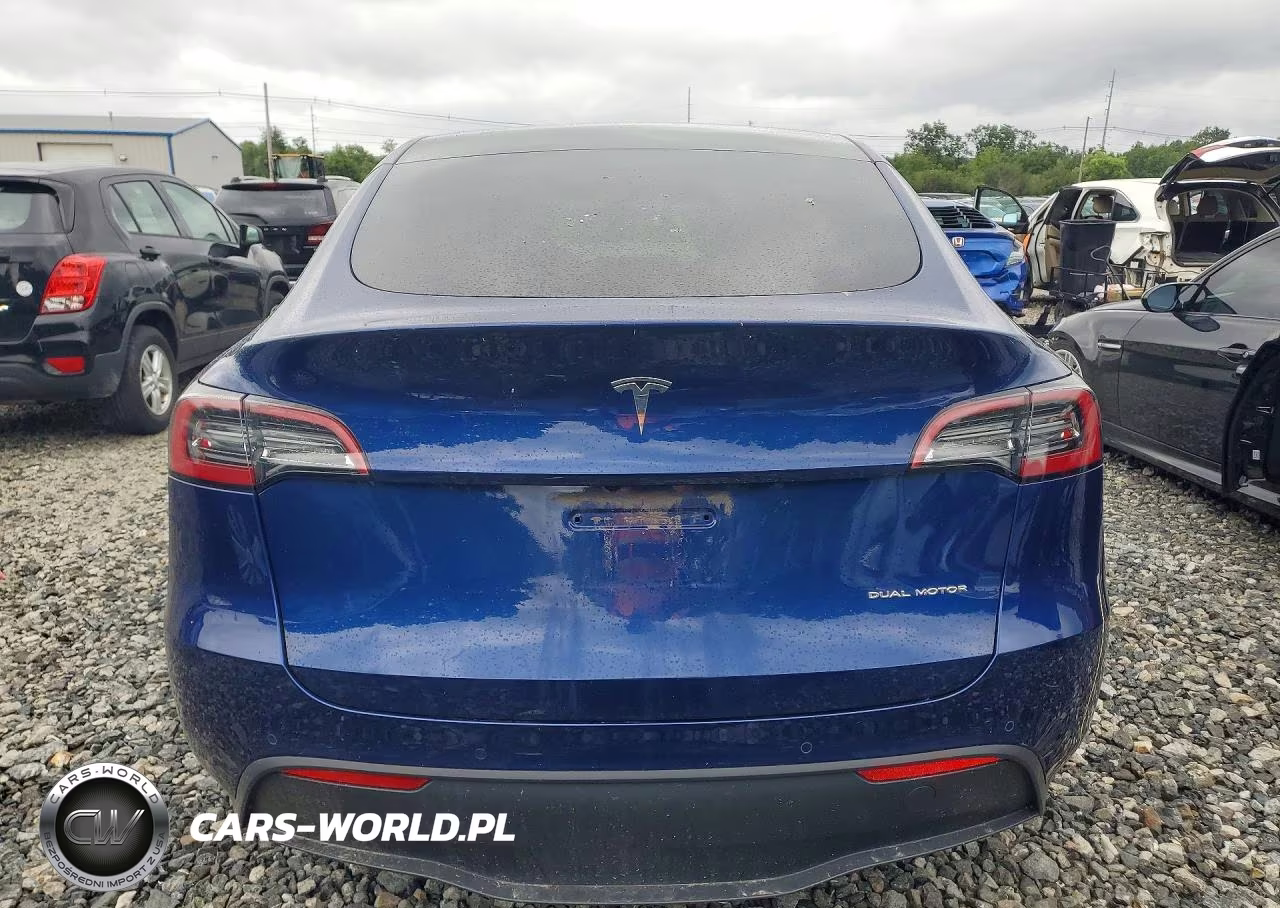 2021 Tesla Model Y VIN:5YJYGAEE0MF179642 - 6