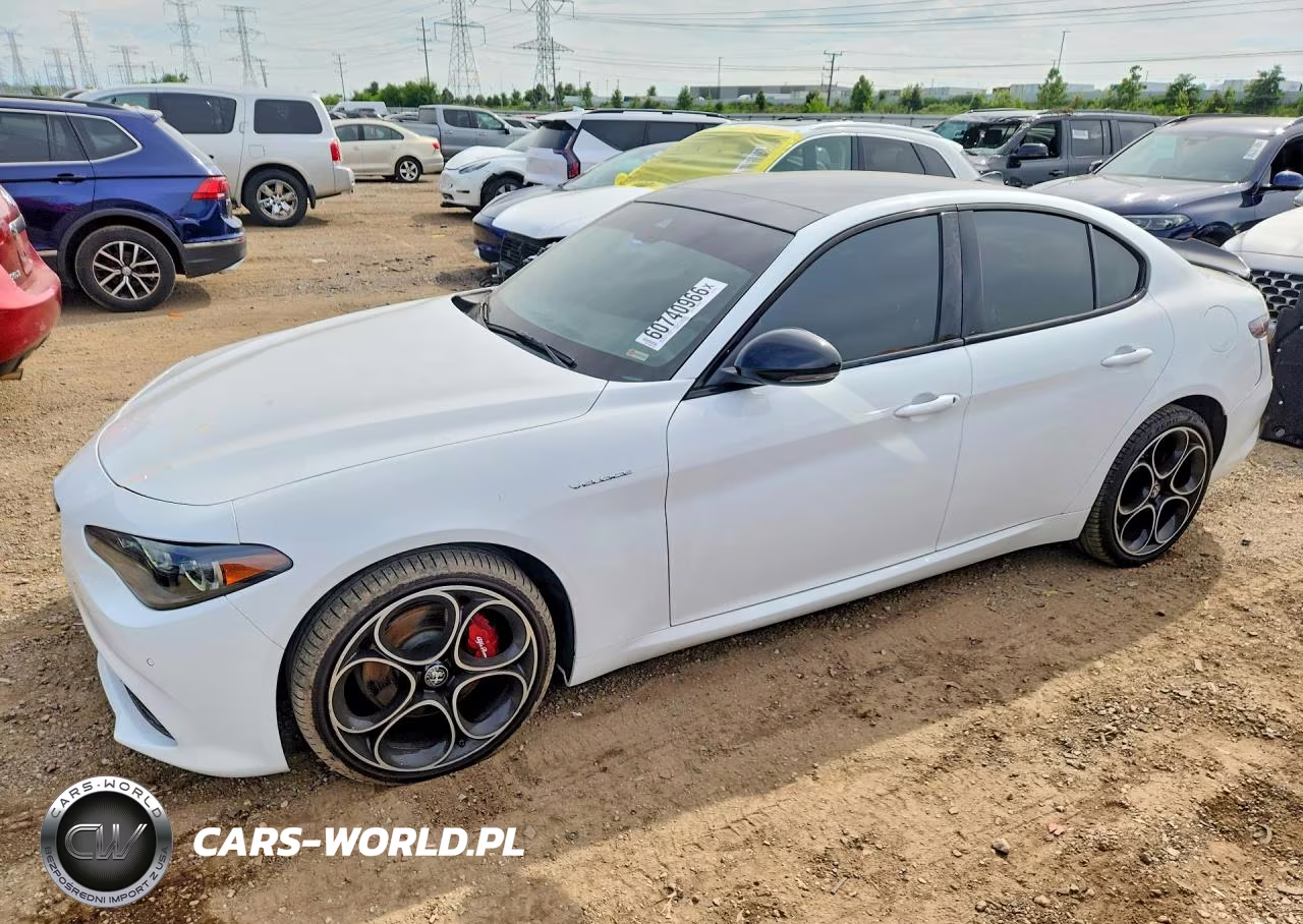 2024 Alfa Romeo Giulia Ti VIN:ZARFANBN4R7681299 - 1