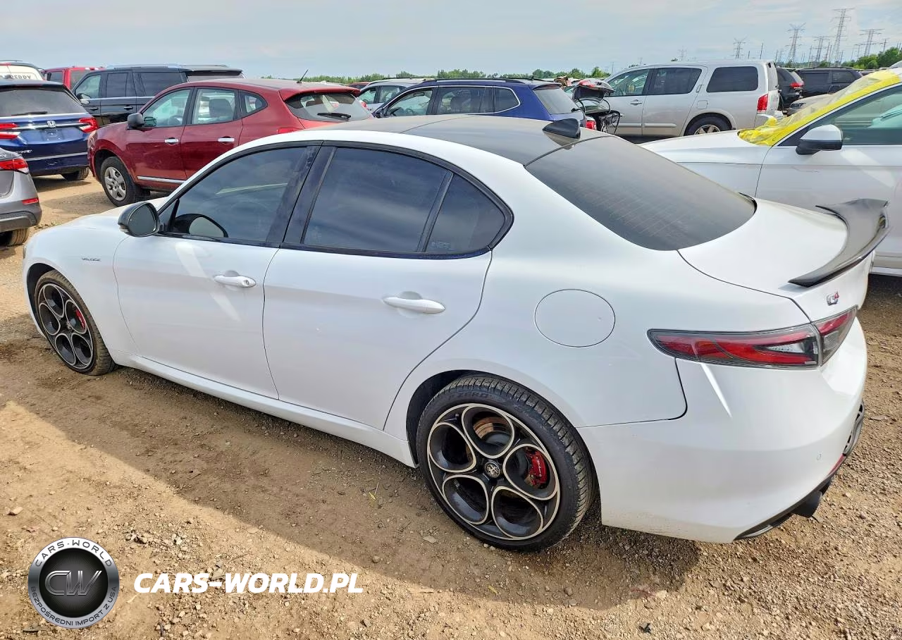 2024 Alfa Romeo Giulia Ti VIN:ZARFANBN4R7681299 - 2