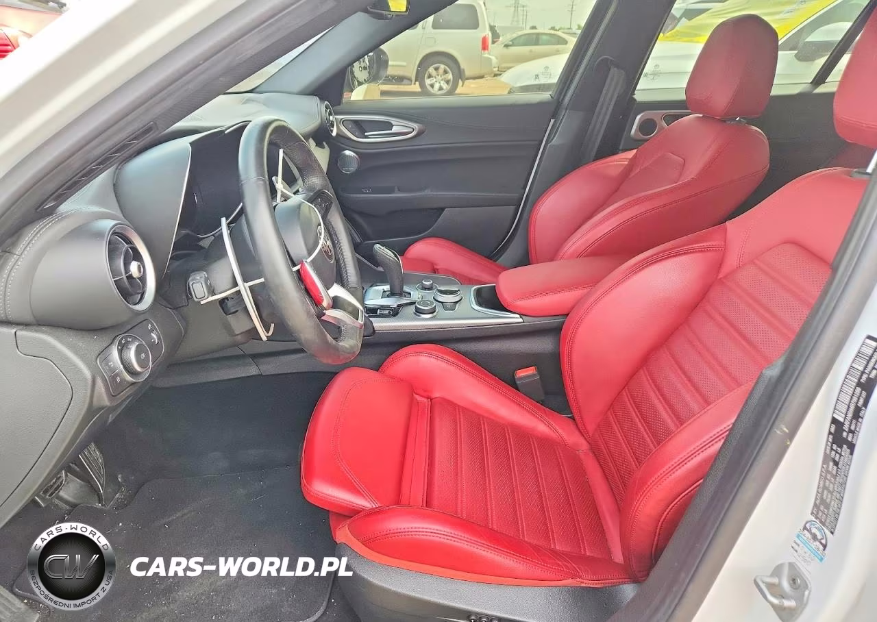 2024 Alfa Romeo Giulia Ti VIN:ZARFANBN4R7681299 - 7