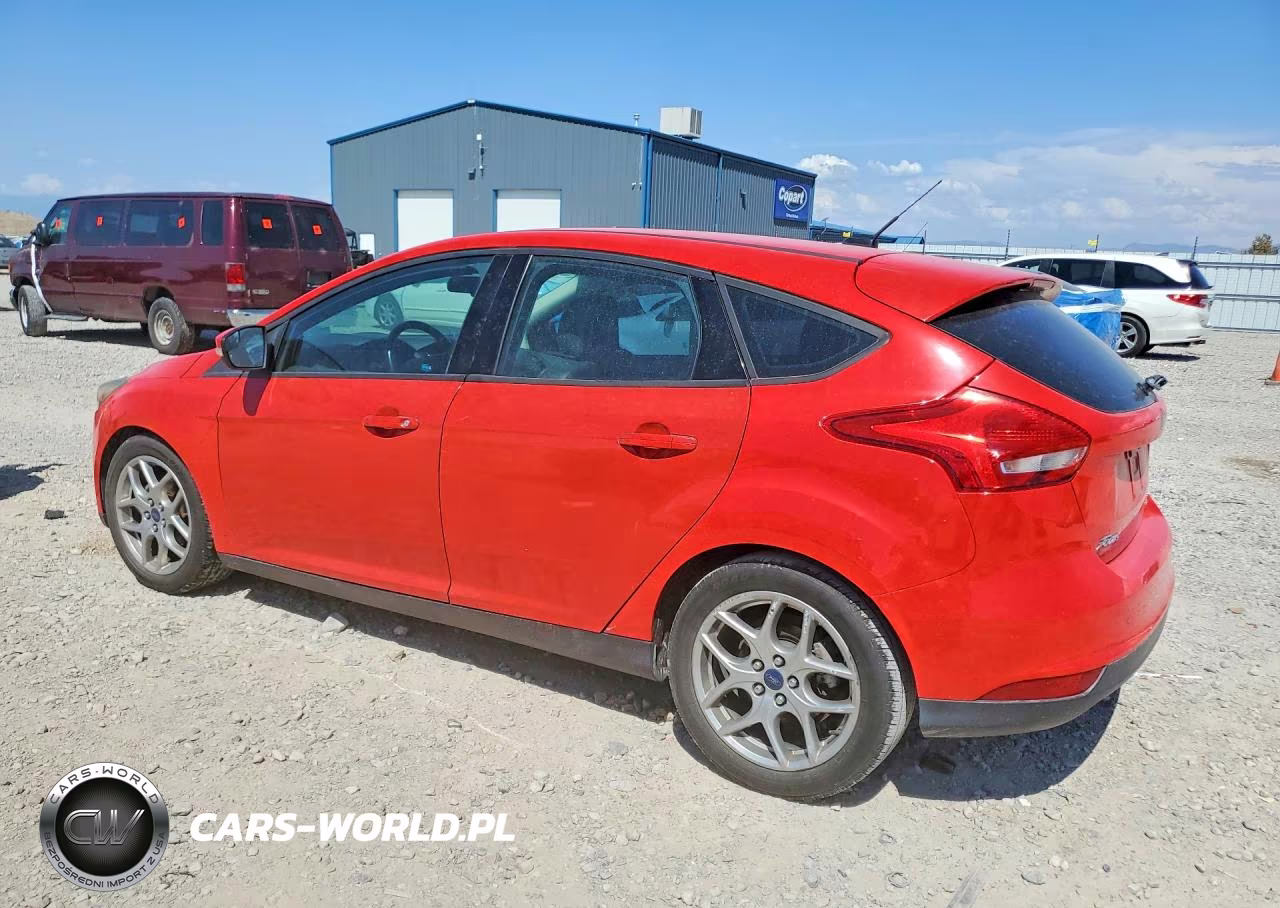 2015 Ford Focus Se VIN:1FADP3K23FL255851 - 2