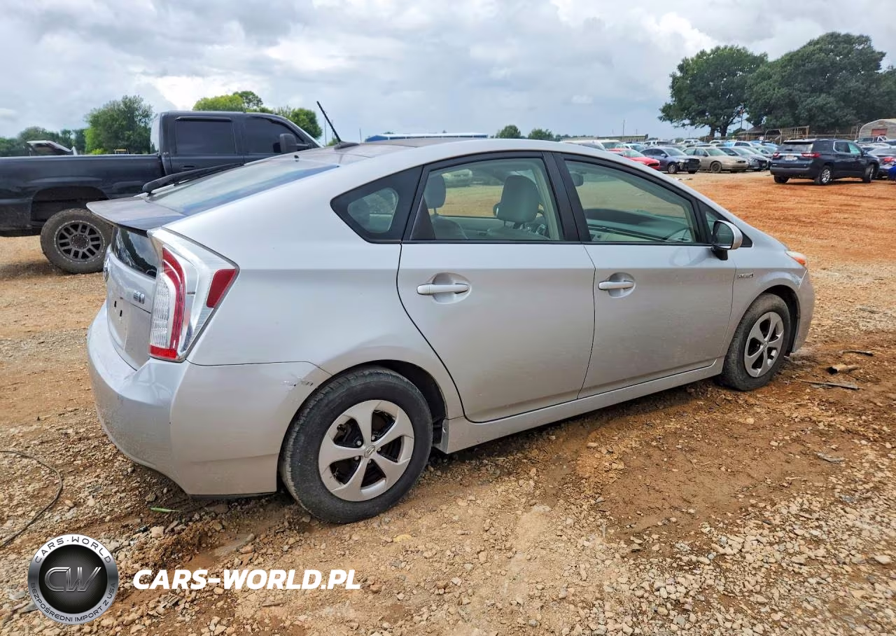 2014 Toyota Prius VIN:JTDKN3DU0E1841777 - 3
