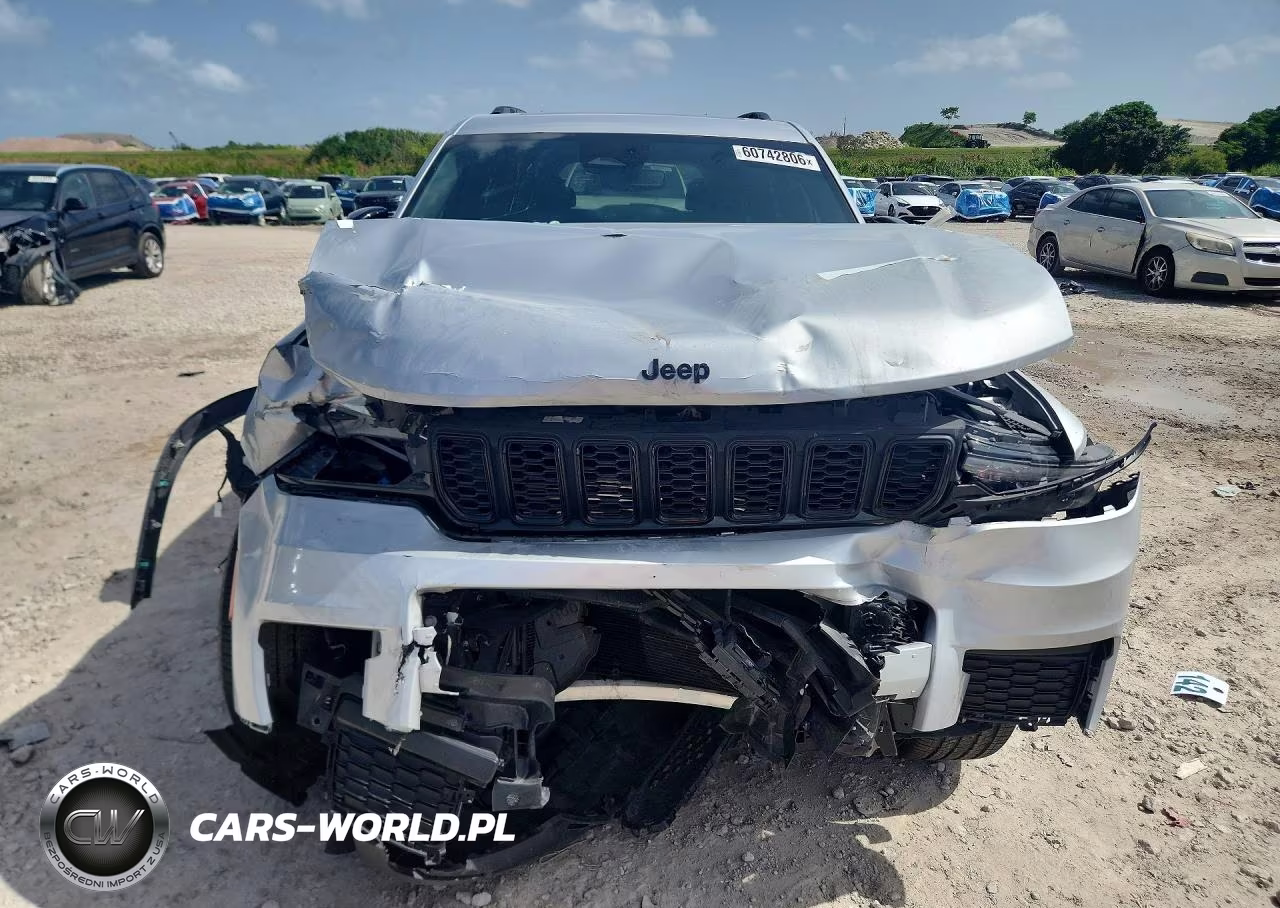 2023 Jeep Grand Cherokee L Laredo VIN:1C4RJKAG0P8842070 - 5