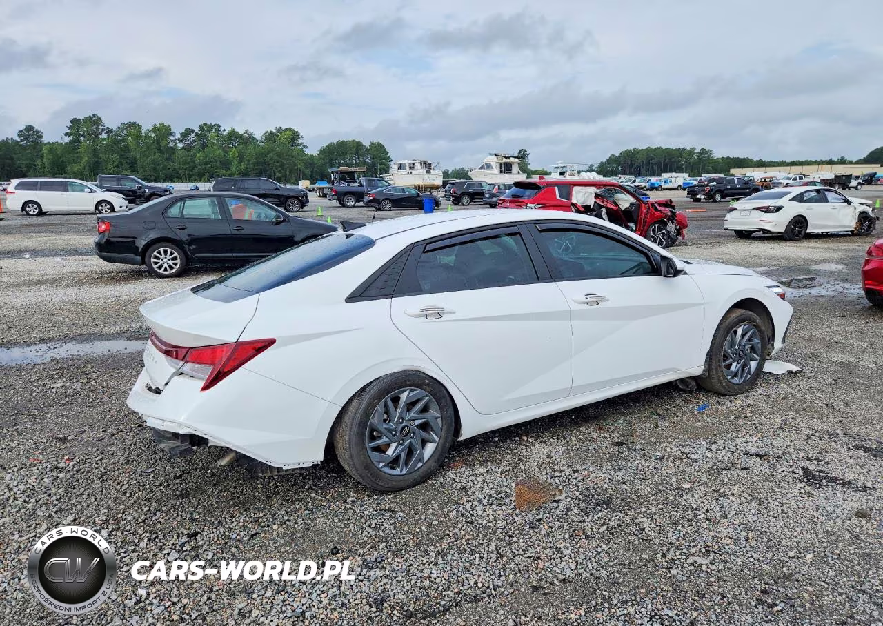 2024 Hyundai Elantra Sel VIN:KMHLM4DG4RU798083 - 3