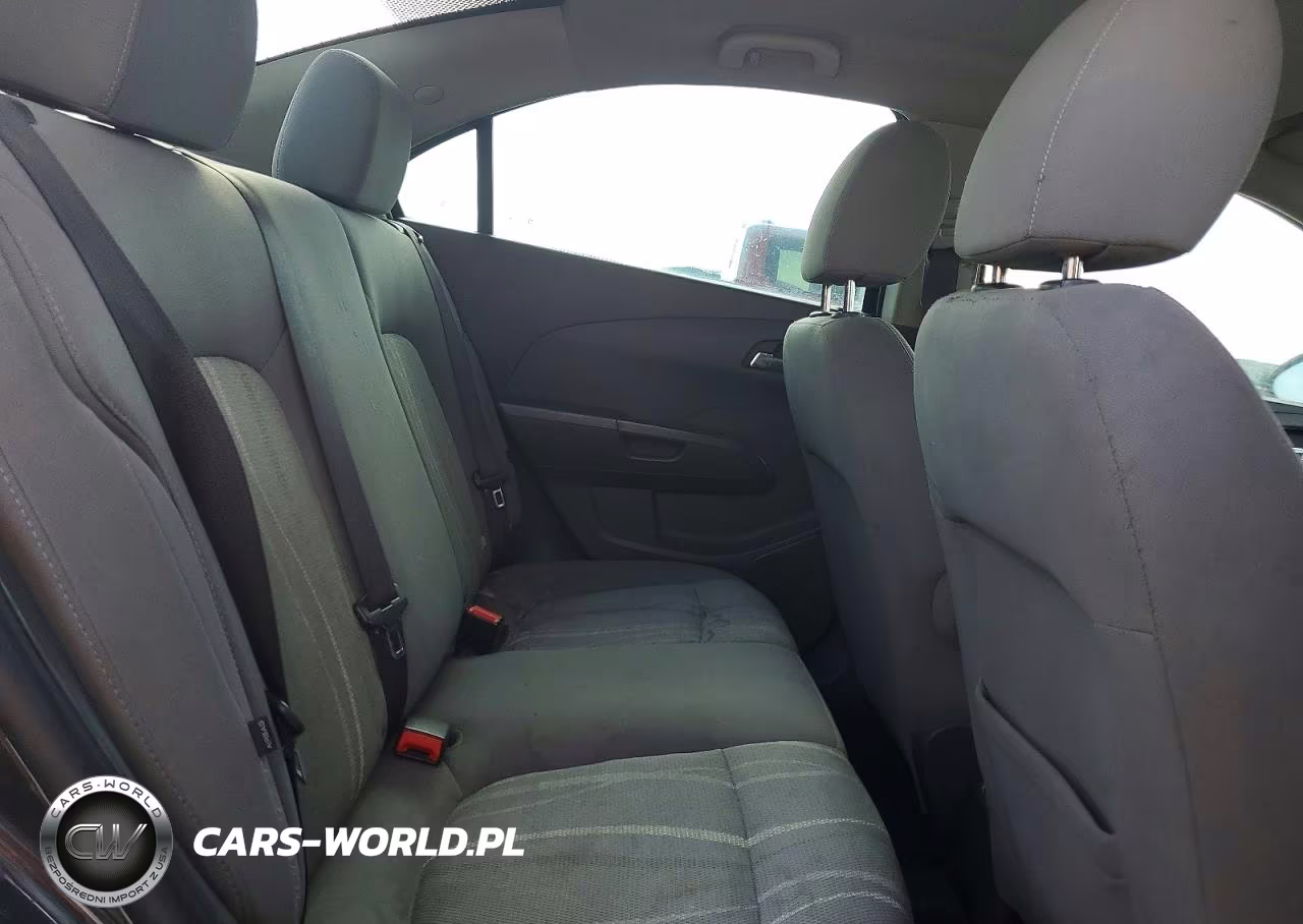 2015 Chevrolet Sonic Lt VIN:1G1JC5SH4F4127775 - 10