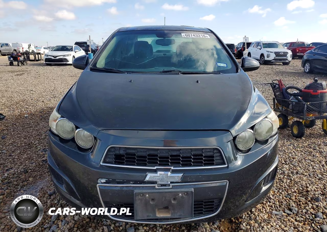 2015 Chevrolet Sonic Lt VIN:1G1JC5SH4F4127775 - 5