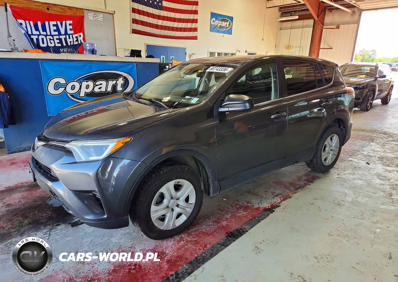 2018 Toyota Rav4 Le – zdjęcie 1 z 13