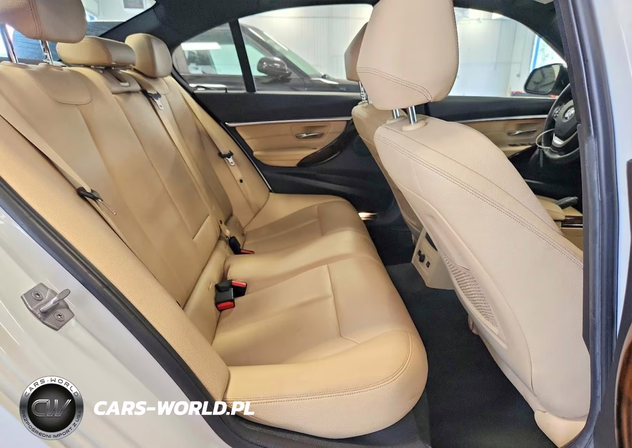 2017 BMW 330 Xi VIN:WBA8D9G59HNU58712 - 10