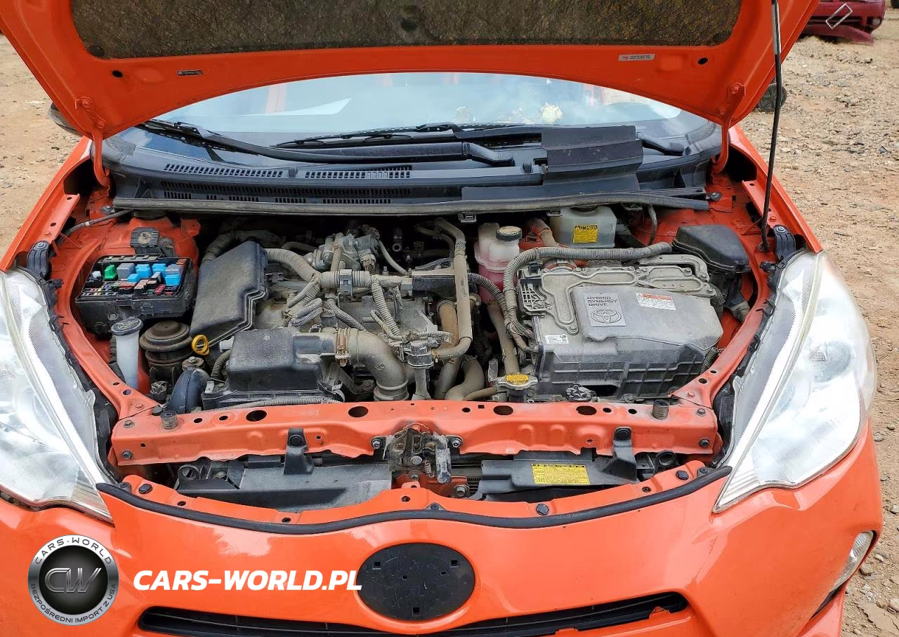 2012 Toyota Prius C Two VIN:JTDKDTB38C1028679 - 11