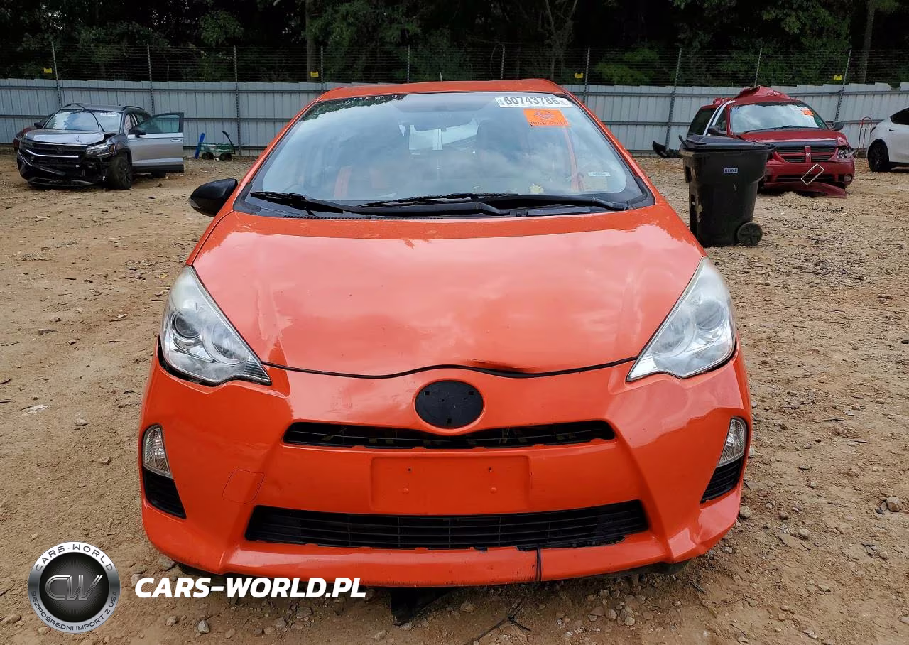 2012 Toyota Prius C Two VIN:JTDKDTB38C1028679 - 5