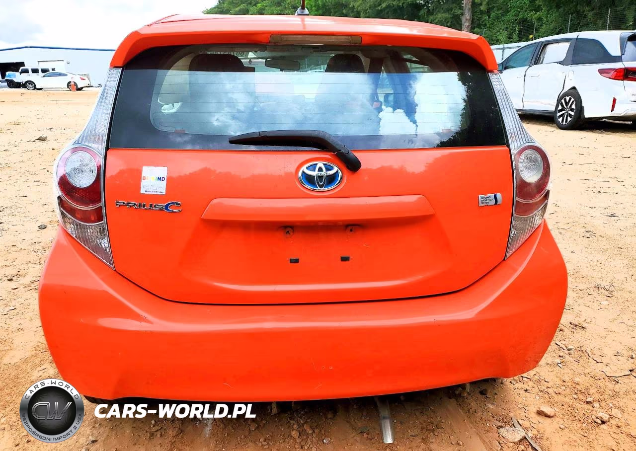 2012 Toyota Prius C Two VIN:JTDKDTB38C1028679 - 6