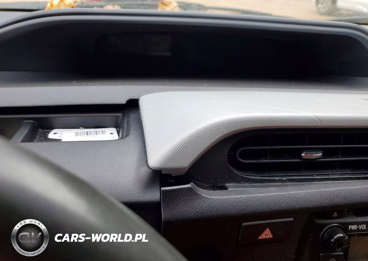2012 Toyota Prius C Two VIN:JTDKDTB38C1028679 - 9