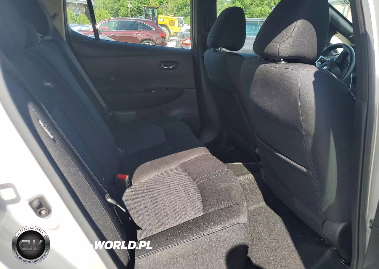 2020 Nissan Leaf Sv VIN:1N4AZ1CP6LC308677 - 10