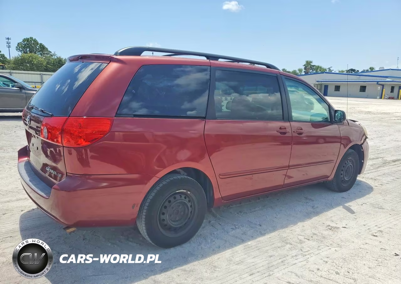 2010 Toyota Sienna Le 7-Passenger VIN:5TDKK4CC3AS323506 - 3