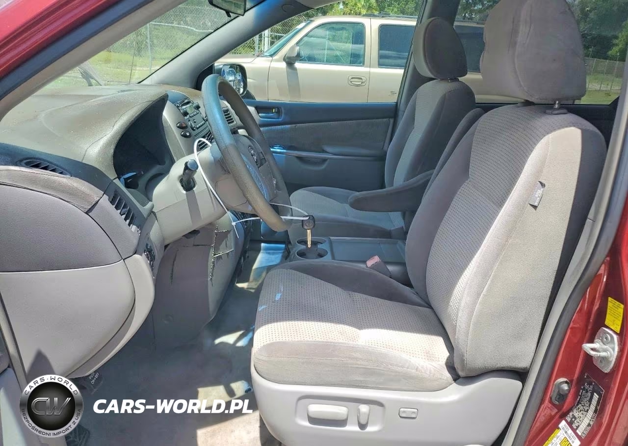 2010 Toyota Sienna Le 7-Passenger VIN:5TDKK4CC3AS323506 - 7