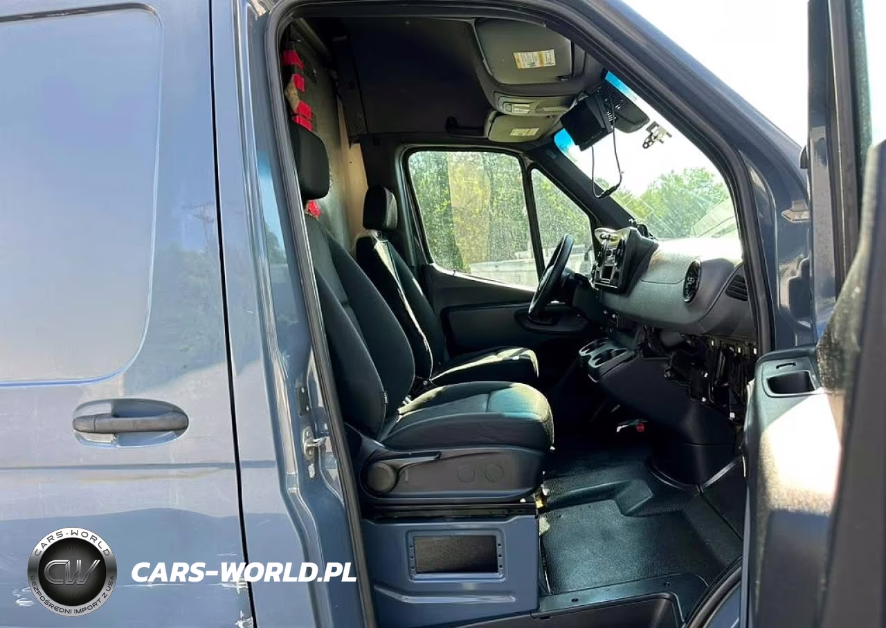 2019 Mercedes-Benz Sprinter 2500-3500 VIN:WD4PF1CDXKP134242 - 7