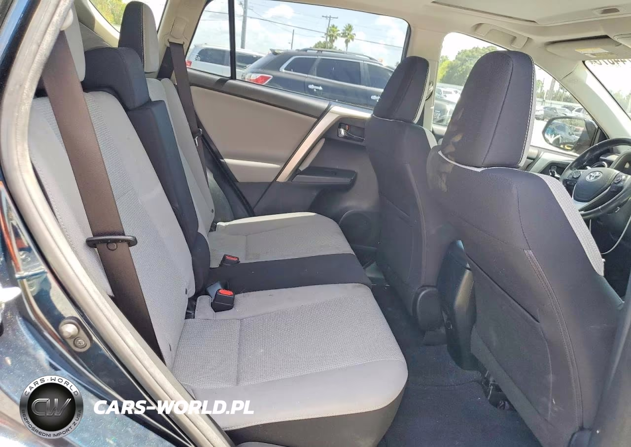 2018 Toyota Rav4 Xle VIN:JTMWFREV2JD115372 - 11