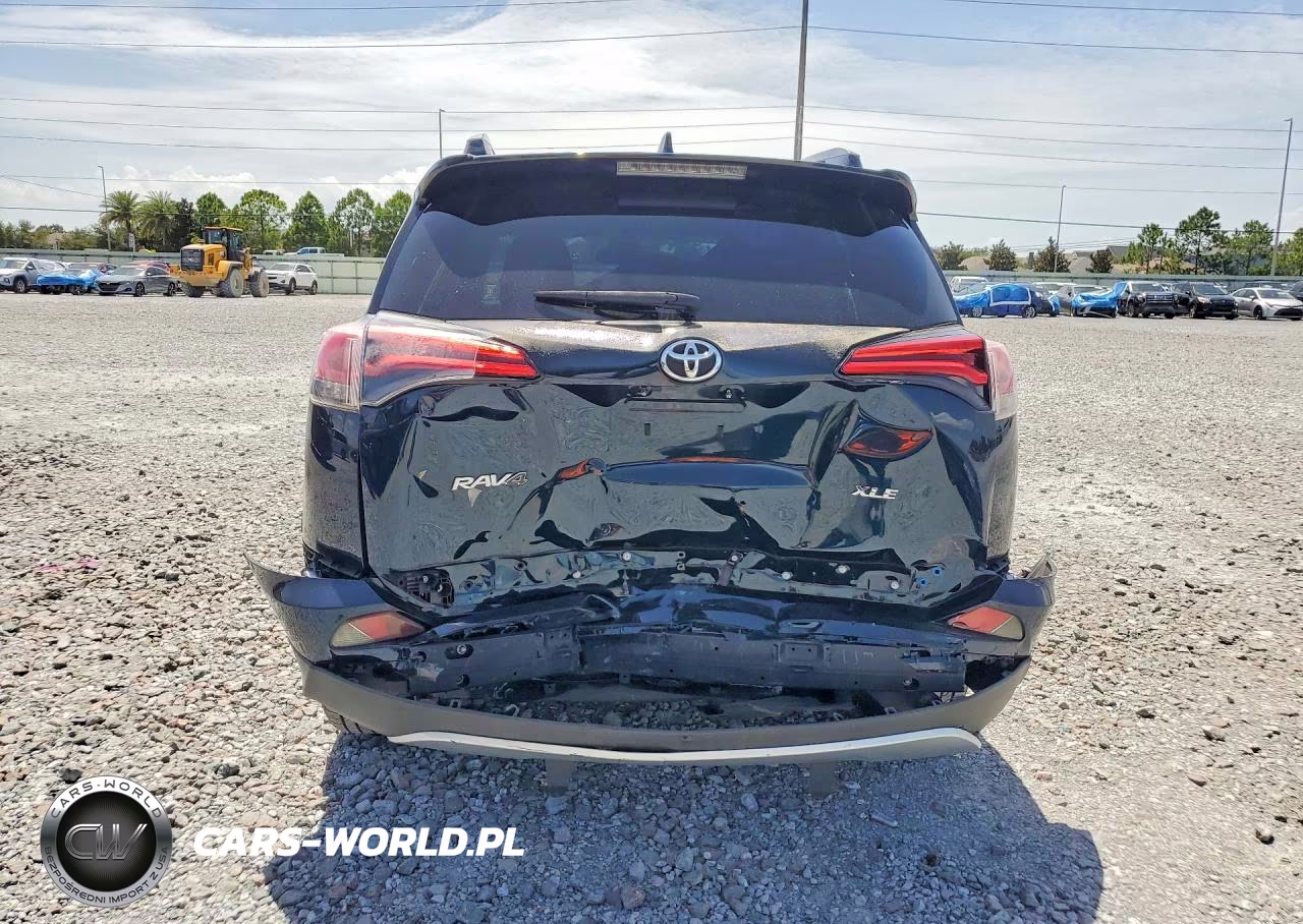 2018 Toyota Rav4 Xle VIN:JTMWFREV2JD115372 - 6