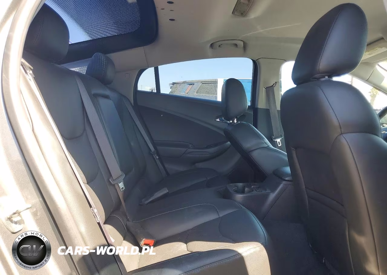 2017 Chevrolet Volt Premier VIN:1G1RD6S59HU104443 - 10
