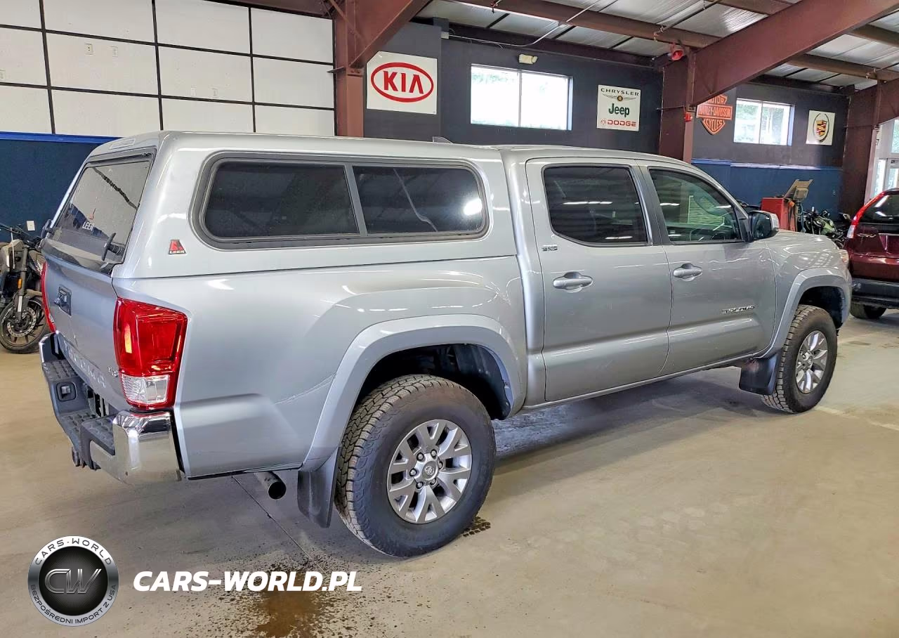 2017 Toyota Tacoma Sr5 V6 VIN:3TMCZ5AN4HM076484 - 3