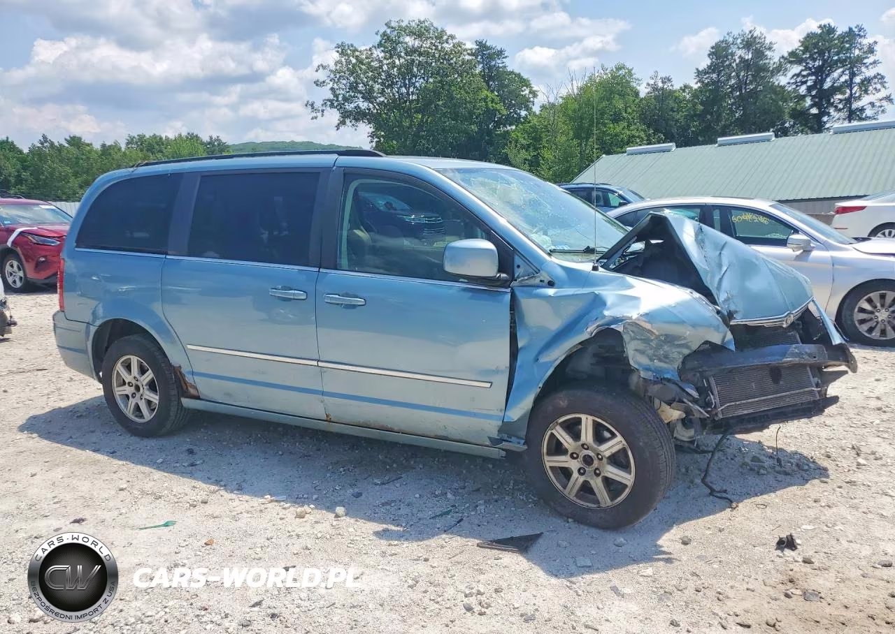 2010 Chrysler Town & Country Touring VIN:2A4RR5D17AR122398 - 4