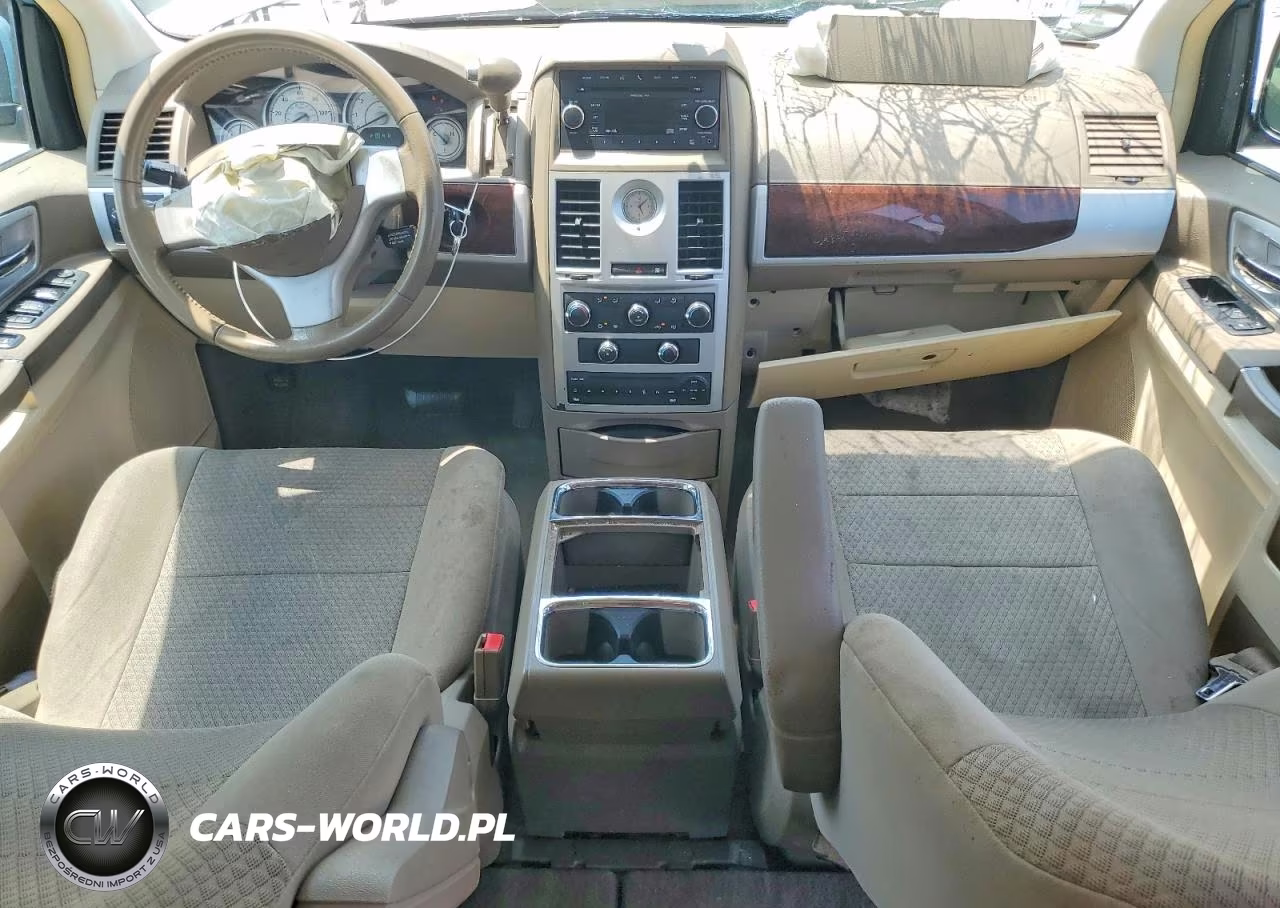 2010 Chrysler Town & Country Touring VIN:2A4RR5D17AR122398 - 8