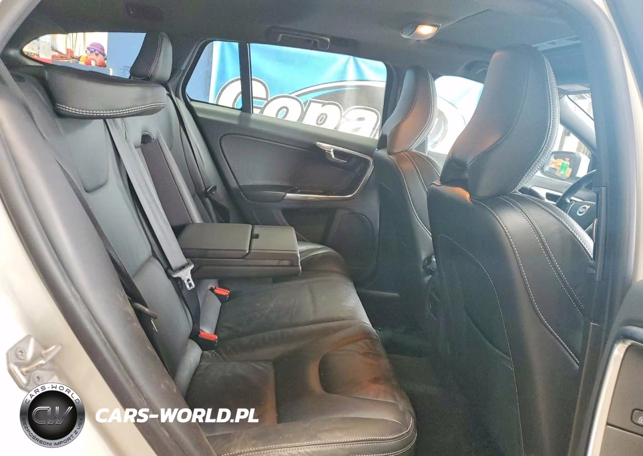 2015 Volvo V60 Premier VIN:YV1612SB1F1210749 - 10