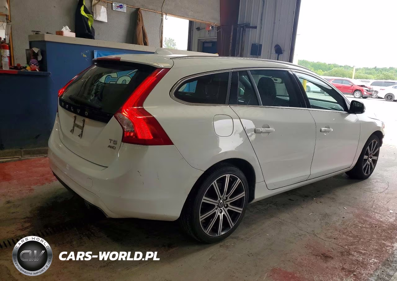 2015 Volvo V60 Premier VIN:YV1612SB1F1210749 - 3
