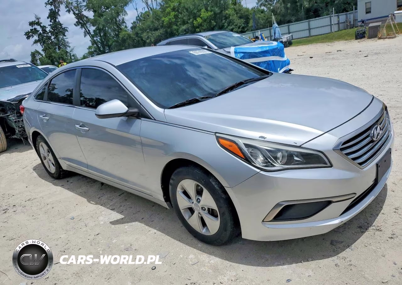 2017 Hyundai Sonata Se VIN:5NPE24AF7HH492602 - 4