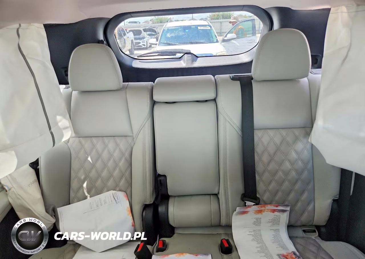 2024 Mitsubishi Outlander Sel VIN:JA4J3WA88RZ032748 - 10