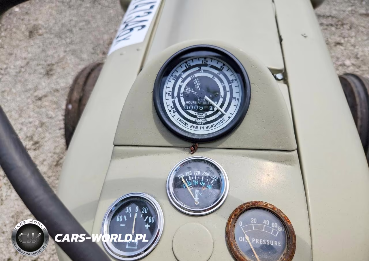 1953 Ford Tractor VIN:EAE6015D - 8