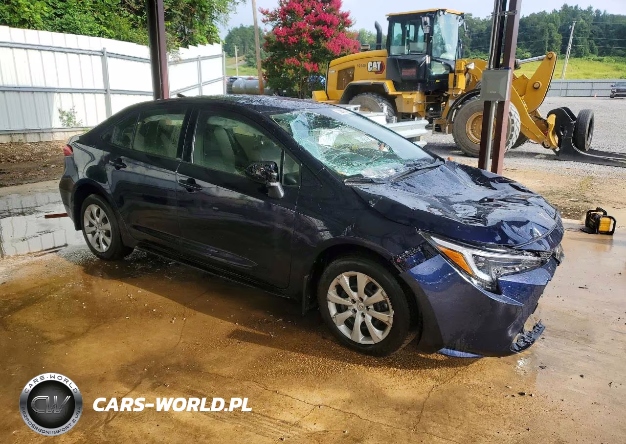 2026 Toyota Corolla Hybrid Le VIN:JTDBCMFE6T3125761 - 4